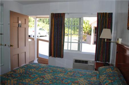 Rose Bowl Motel Los Angeles Room photo